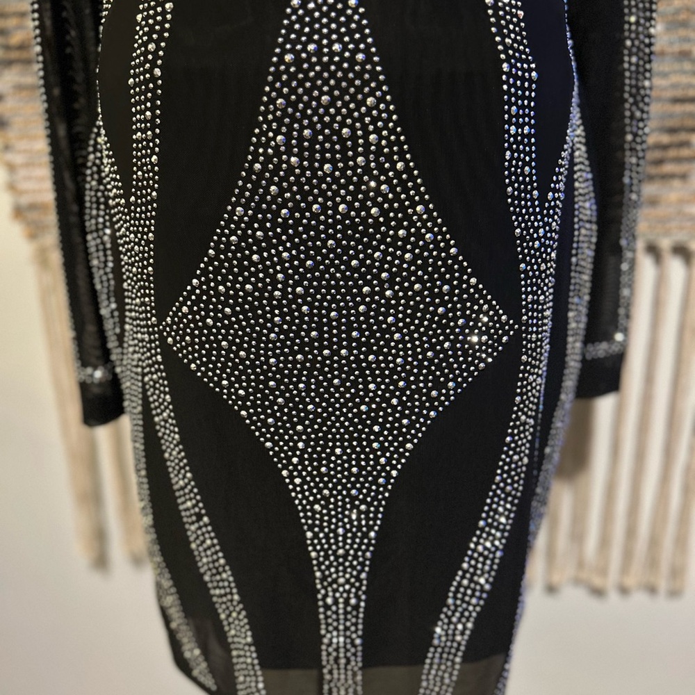 Elegant Black and Silver Women's Dress - Picture 10 of 11